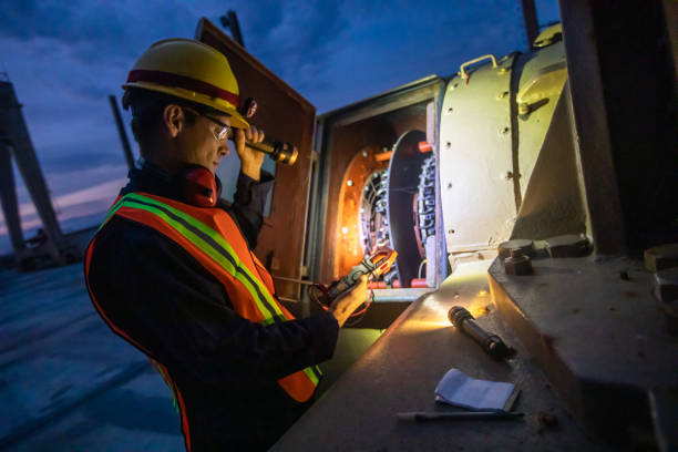 Best Affordable Emergency Electrician  in Freeburg, IL